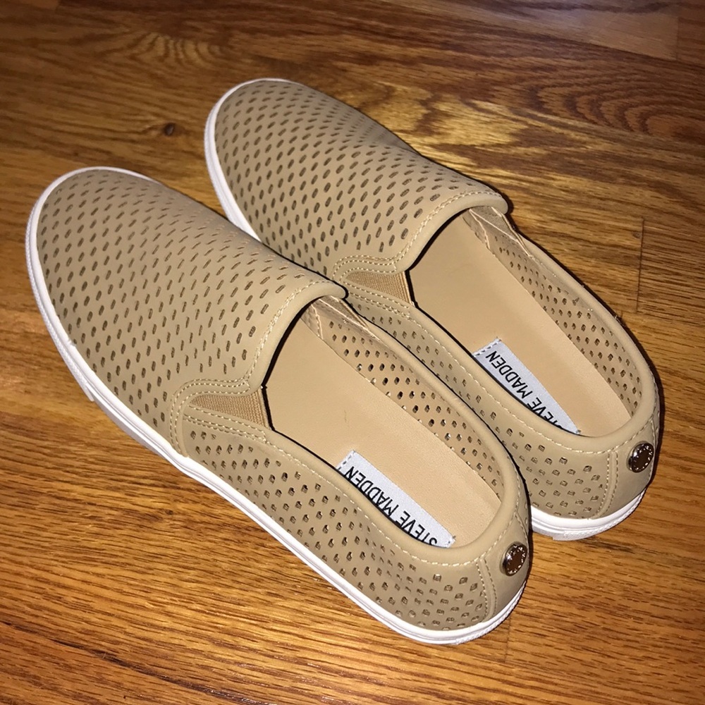 Steve Madden Elouise fashion sneaker